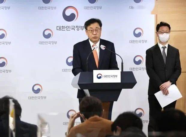 华为800m频段手机
:罕见：5G毫米波频谱被召回