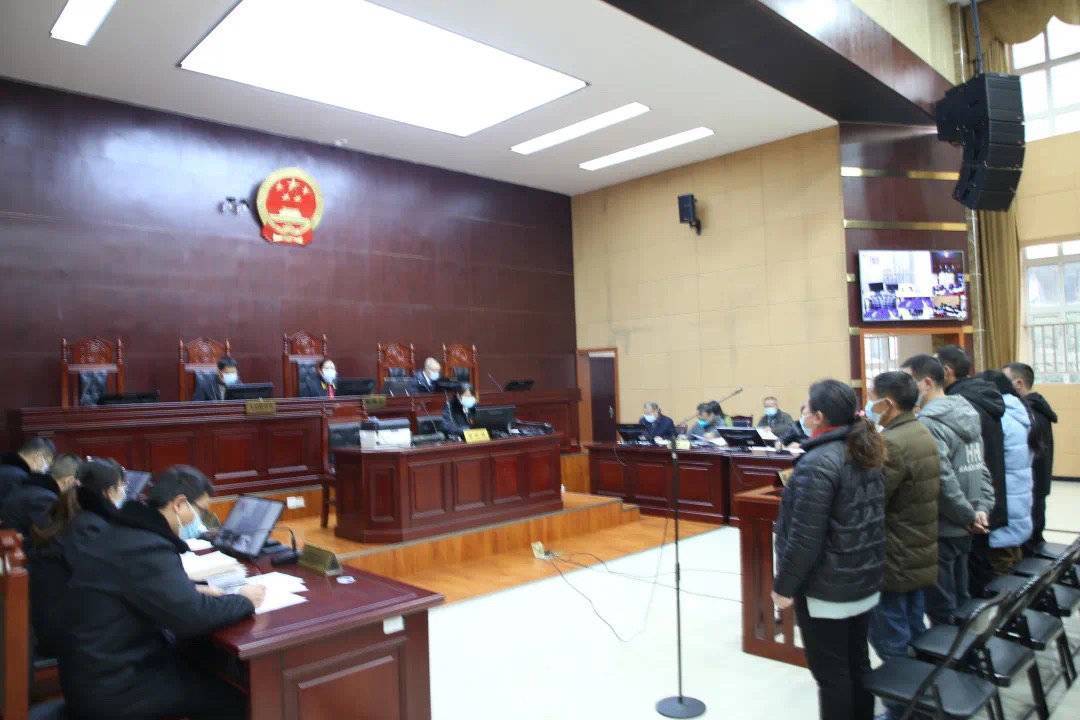 华为手表1代苹果手机图片
:母猪肉上涂牛血“指猪为牛” 四川井研一伙人制售假牛肉获刑-第2张图片-太平洋在线下载