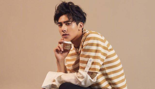 宝藏追剧网站苹果版:肖战遭粉丝出卖，迷上了宋威龙，下一个爆红的艺人？