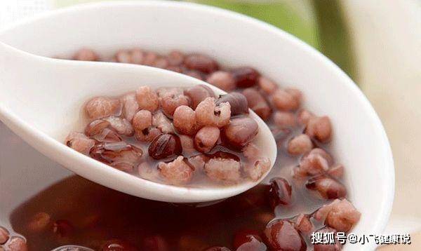手机黑屏了怎么恢复正常:大便前头干后面软是怎么了？吃什么能让排便恢复正常？